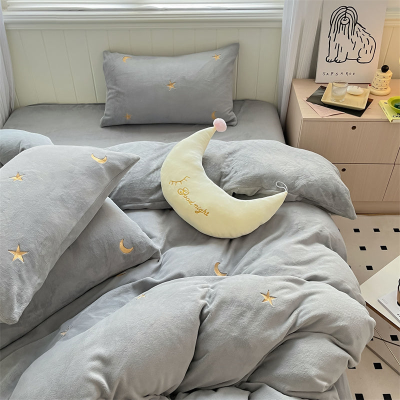 Four Piece Set Of Healing Princess Style Double Sided Velvet Coral Velvet Bed Sheets